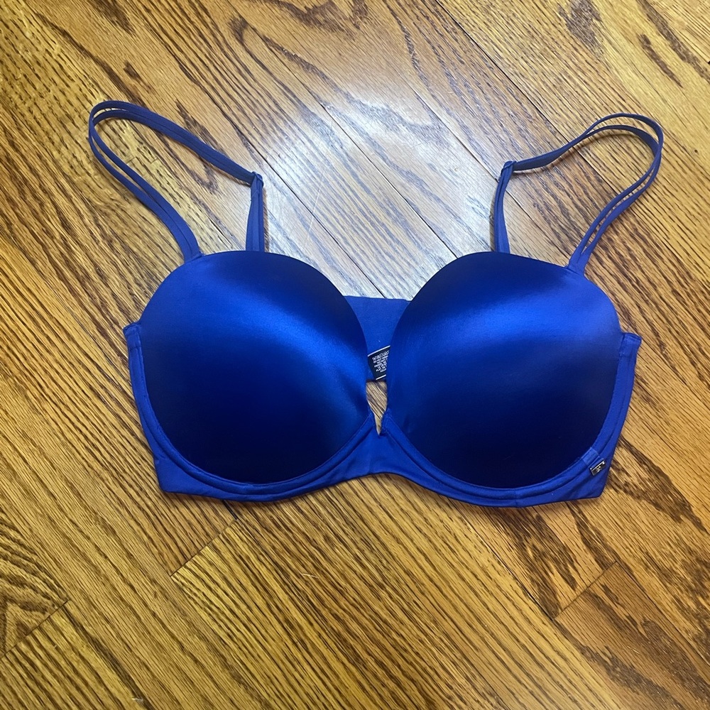 Victoria Secret multiway push up bra. 34 DD